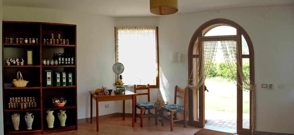 Agriturismo Podere Gozzuto กาวอร์ราโน ภายนอก รูปภาพ
