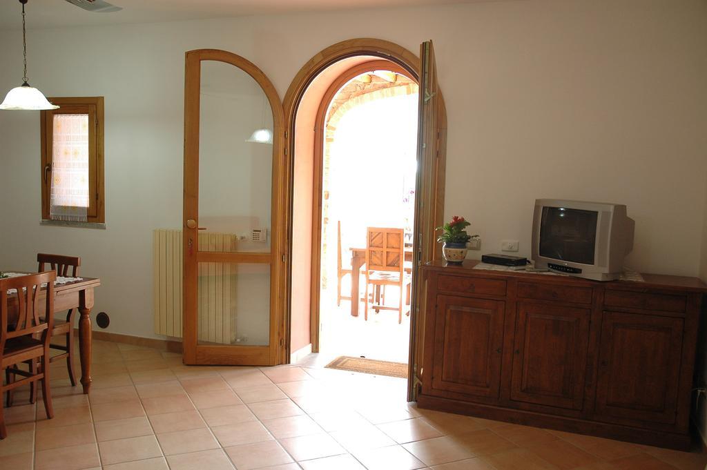 Agriturismo Podere Gozzuto กาวอร์ราโน ห้อง รูปภาพ